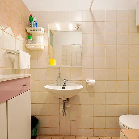 Naki - Terrace & Free Parking Apartment Slatine