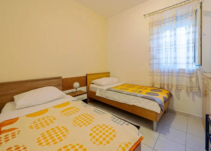 Naki Apartament *