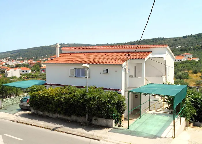 Naki Apartament *