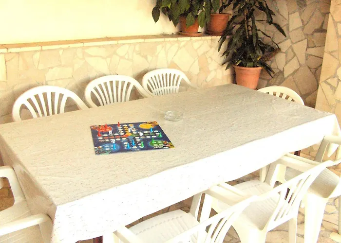Apartament Naki Slatine